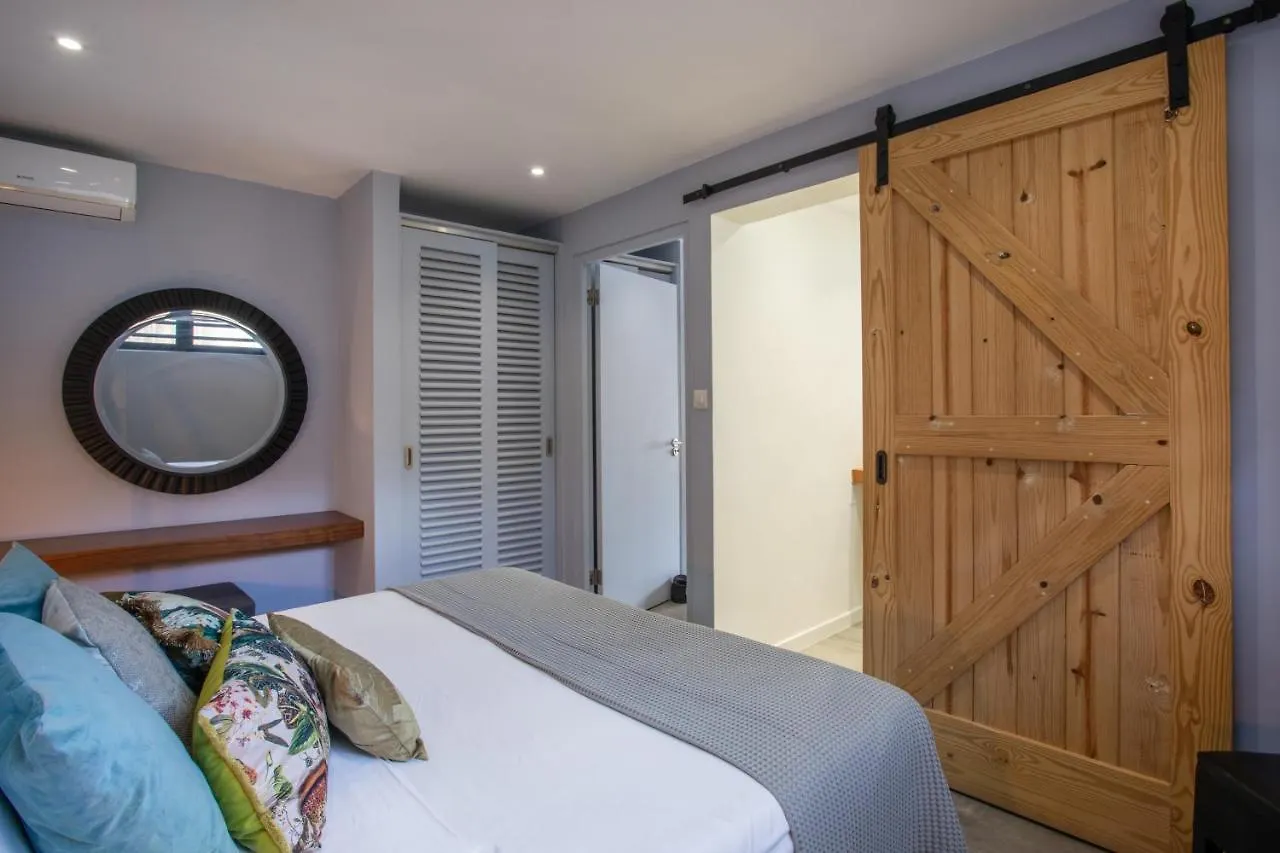 Indigo Apartments & Suites - 'Adults Only' Jan Thiel Curacao